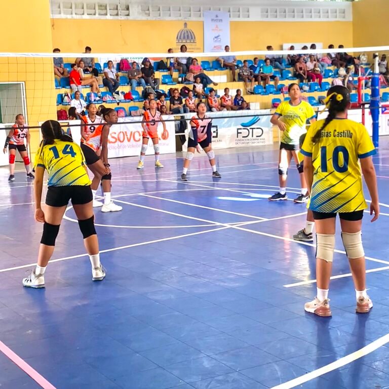 El Semillero de Oro: El corazón del voleibol late en los barrios de La Romana